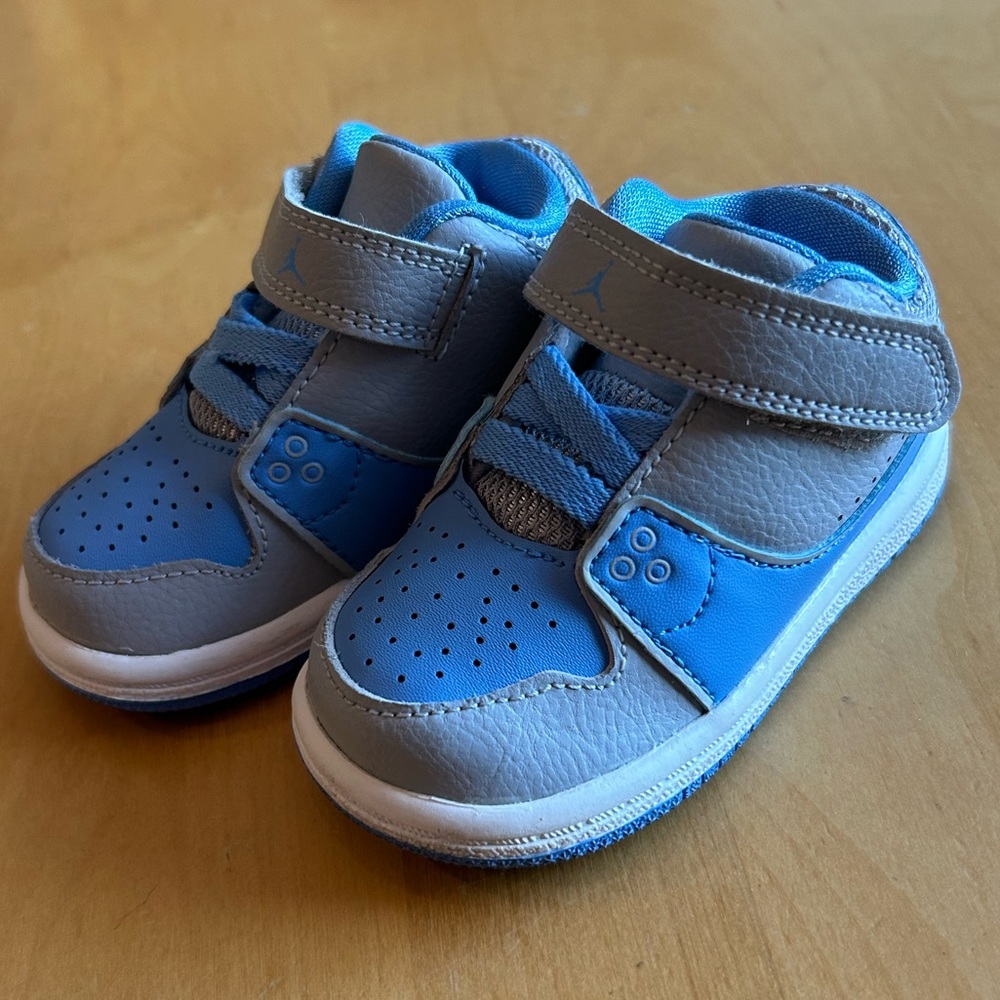 New Nike  blue and gray sneakers size 4